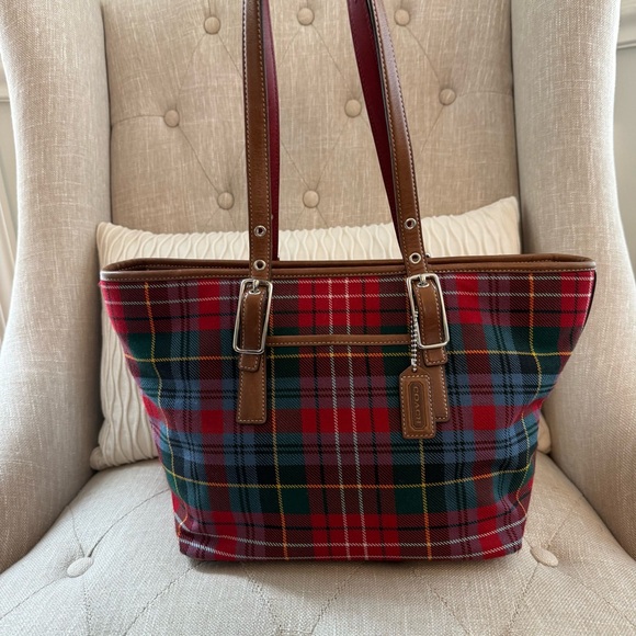 Coach Hamptons Tartan Plaid Wool Tote - Red Holiday Archive (2002) Vintage - Picture 2 of 11